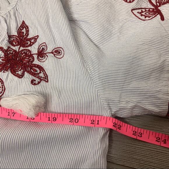 Anthropologie velvet by graham & Spencer Ola embroidered peasant top Sz M - Picture 9 of 11